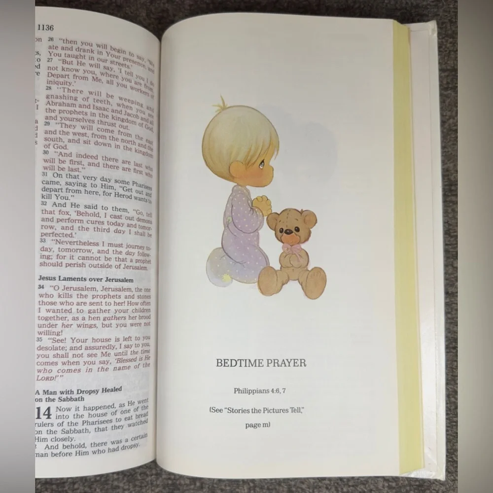 Vintage 1985 Precious Moments New King James Version Childrens Christian Bible